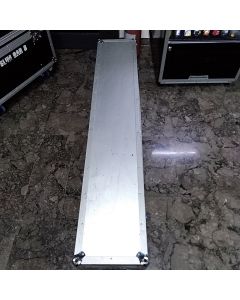 USATO Schermo Autoportante 3X2 mt + Case